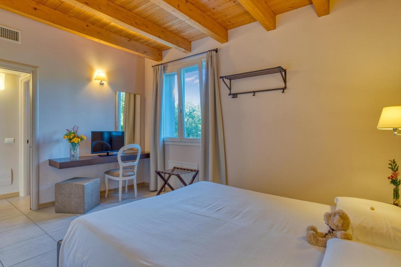 Agriturismo Corte Aurea Desenzano del Garda Kültér fotó